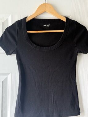 Old Navy Black Scoop Neck Short Sleeve Tee size XS